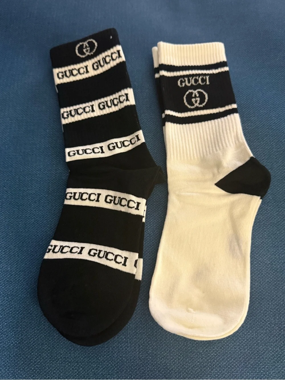 Designer GG  Logo Stripe Crew Socks Black & white 2 pairs size small medium new